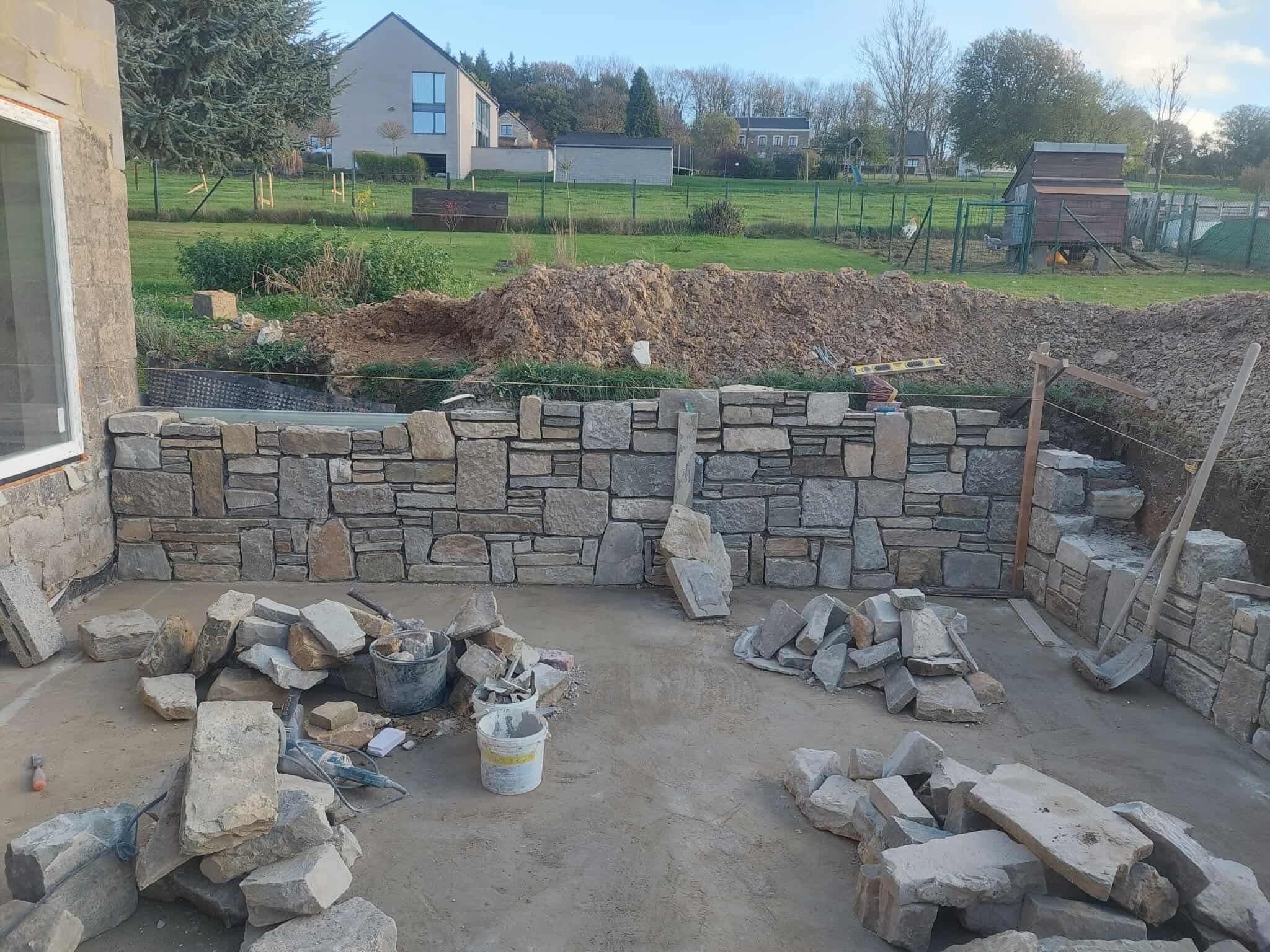 Réalisation d’un muret traditionnel en moellons